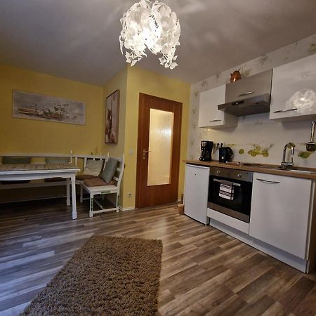 Marburg Apartment Pfiffige Luisa In Ruhiger Waldrandlage Mit Balkon Und Wintergarten Екстериор снимка