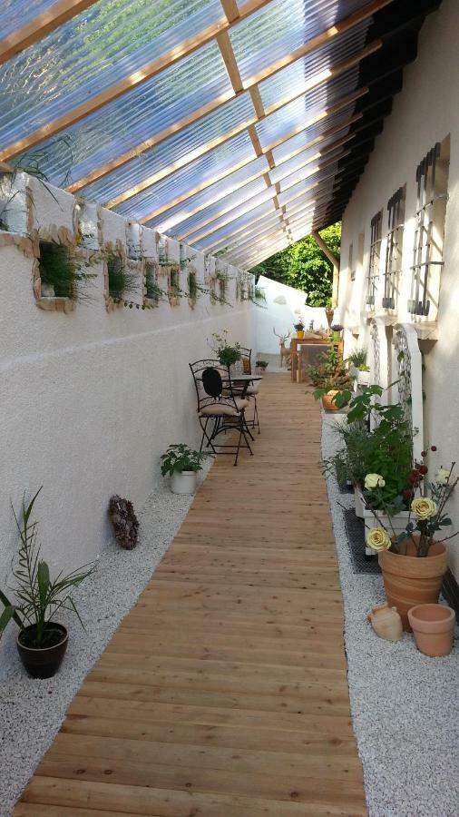 Marburg Apartment Pfiffige Luisa In Ruhiger Waldrandlage Mit Balkon Und Wintergarten Екстериор снимка